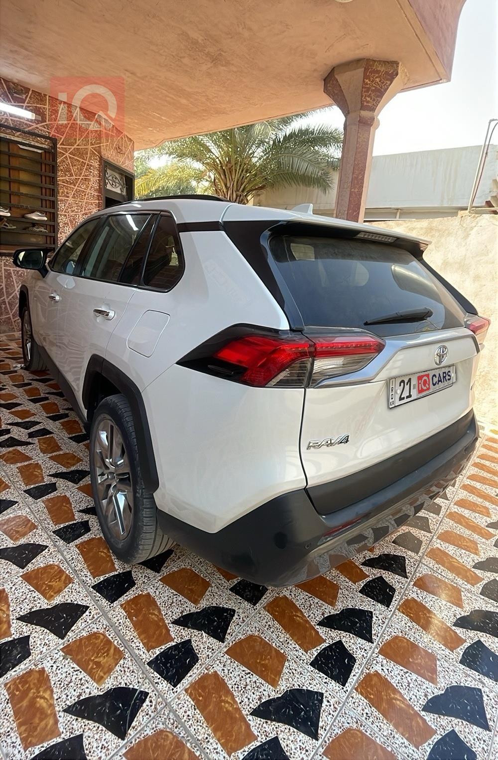 تويوتا راف 4